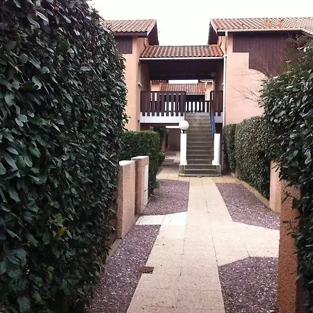 Les Cottages 17 *
